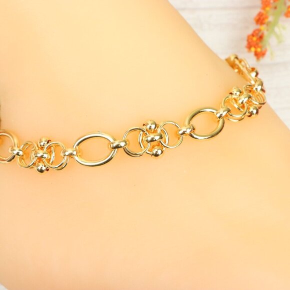 "Handmade Anklet – Elegant & Delicate Jewelry for Women | UNVRC1616 - Picture 5 of 10